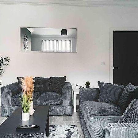 Comfortable Home In Bolton Farnworth Luaran gambar