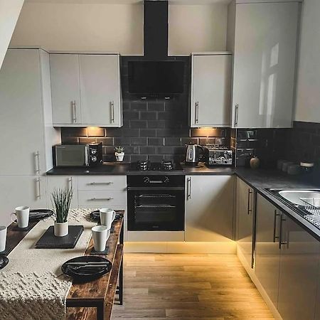 Comfortable Home In Bolton Farnworth Luaran gambar
