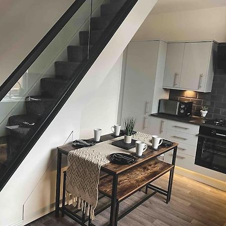 Comfortable Home In Bolton Farnworth Luaran gambar