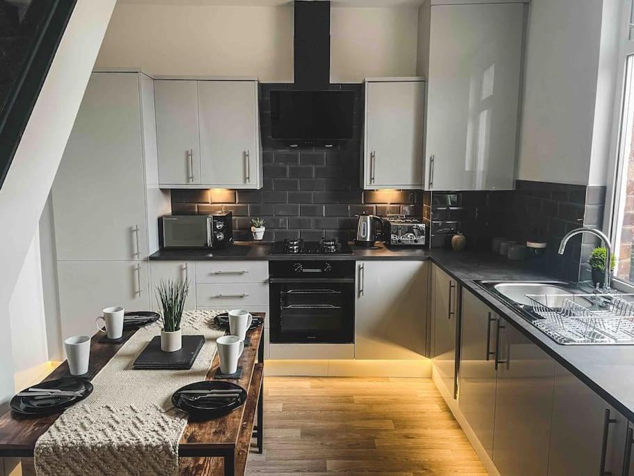 Comfortable Home In Bolton Farnworth Luaran gambar