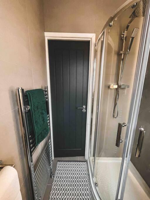 Comfortable Home In Bolton Farnworth Luaran gambar